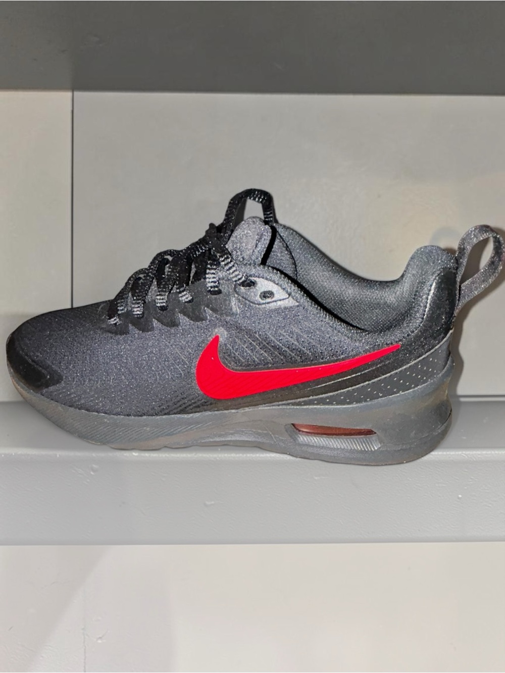 Nike Air Max Nuaxis
 Black Sneaker with Red Swoosh